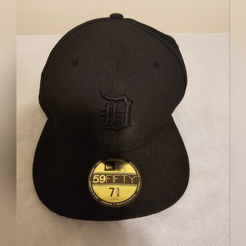New Era Team 59FIFTY Fitted Detroit Tigers Embroidered Logo Hat Black Si…